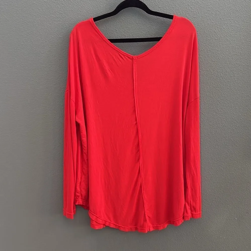 Free People Women's Sz Large Red Long Sleeve V-Neck Moonshine Tunic Tee Top